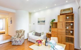Guesthost - Ponte Solferino Bright & Cozy Apartment